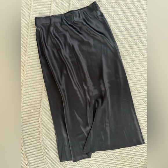 Quince Black 100% silk Pencil Skirt - Large - Picture 3 of 3